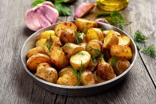 Air Fryer Garlic Baby Potatoes with Herbs